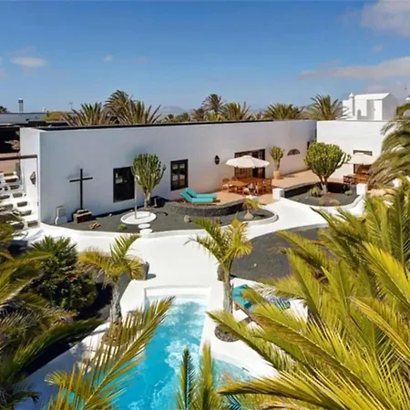 Palacio Taro Chimida Nyaraló *